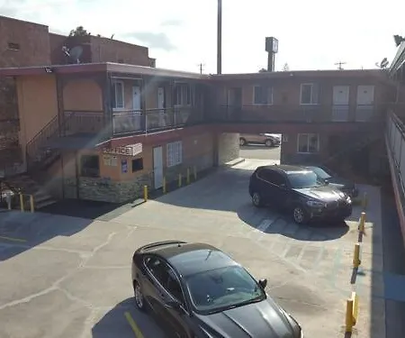 Travel Inn Motel